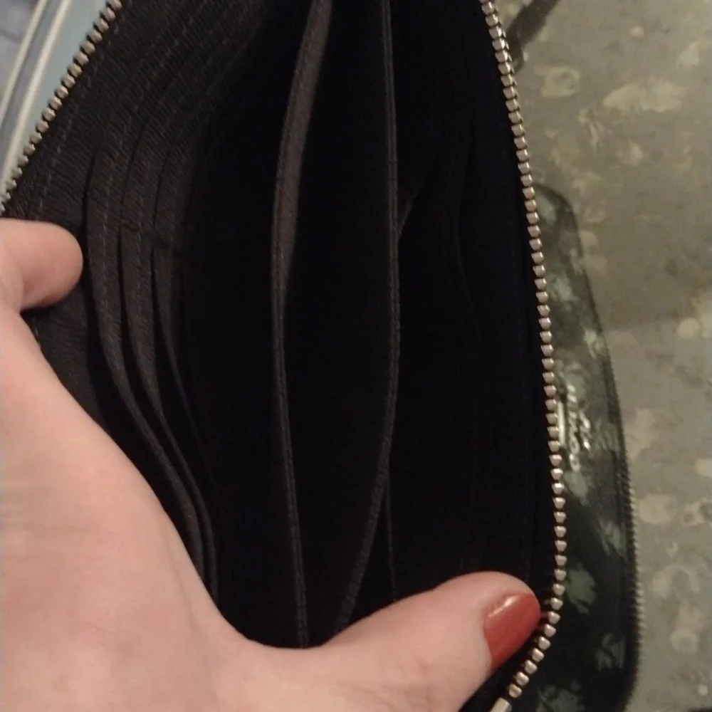 Wristlet - Picture 3 of 7